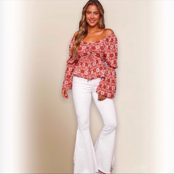 Peach Love California Floral Peplum Top Ruched Bell Sleeve Blouse - Picture 5 of 6